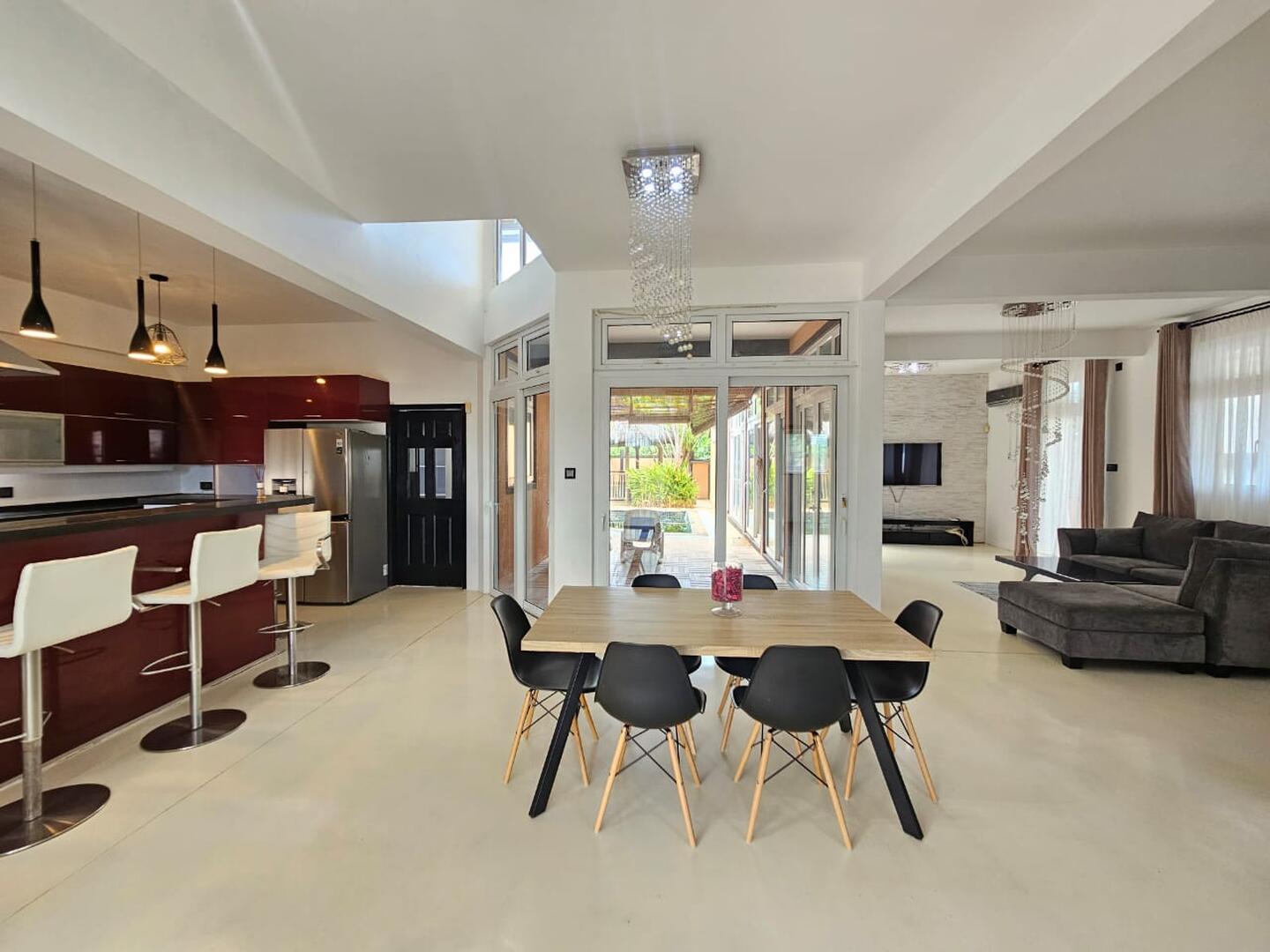 Villa for sale in Albion – Albion