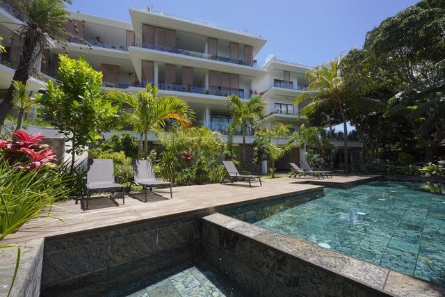 3 BEDROOM APARTMENT ACCESSIBLE TO FOREIGNERS IN POINTE AUX CANONNIERS – Pointe aux Canonniers