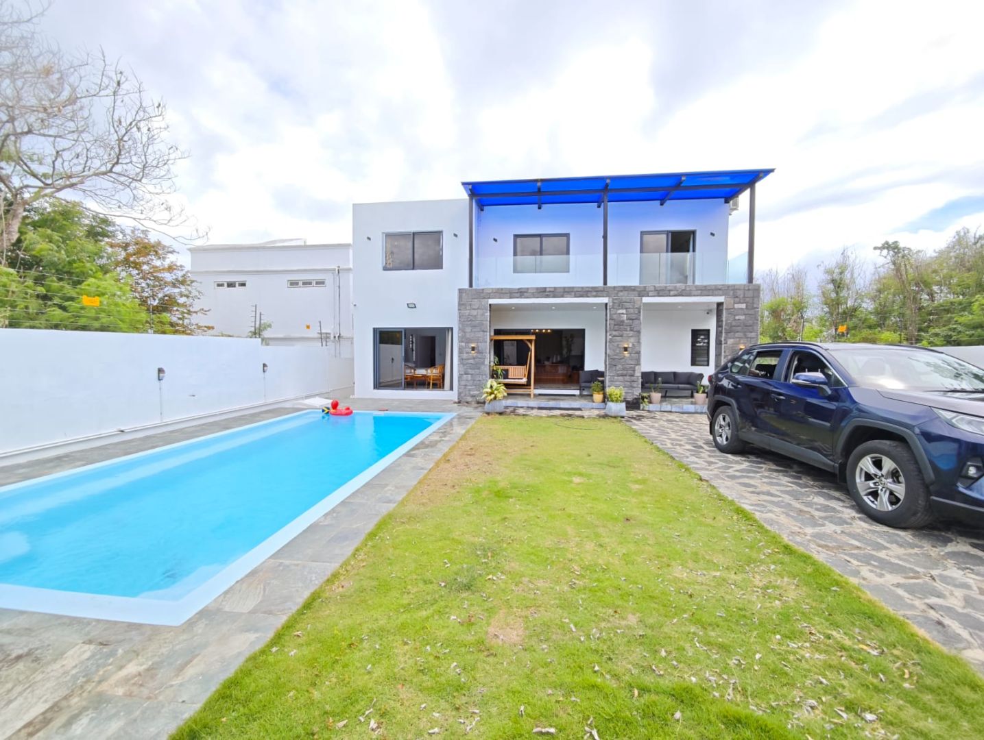 FOR SALE – 4-BEDROOM VILLA IN CALODYNE | LOCAL MARKET – calodyne