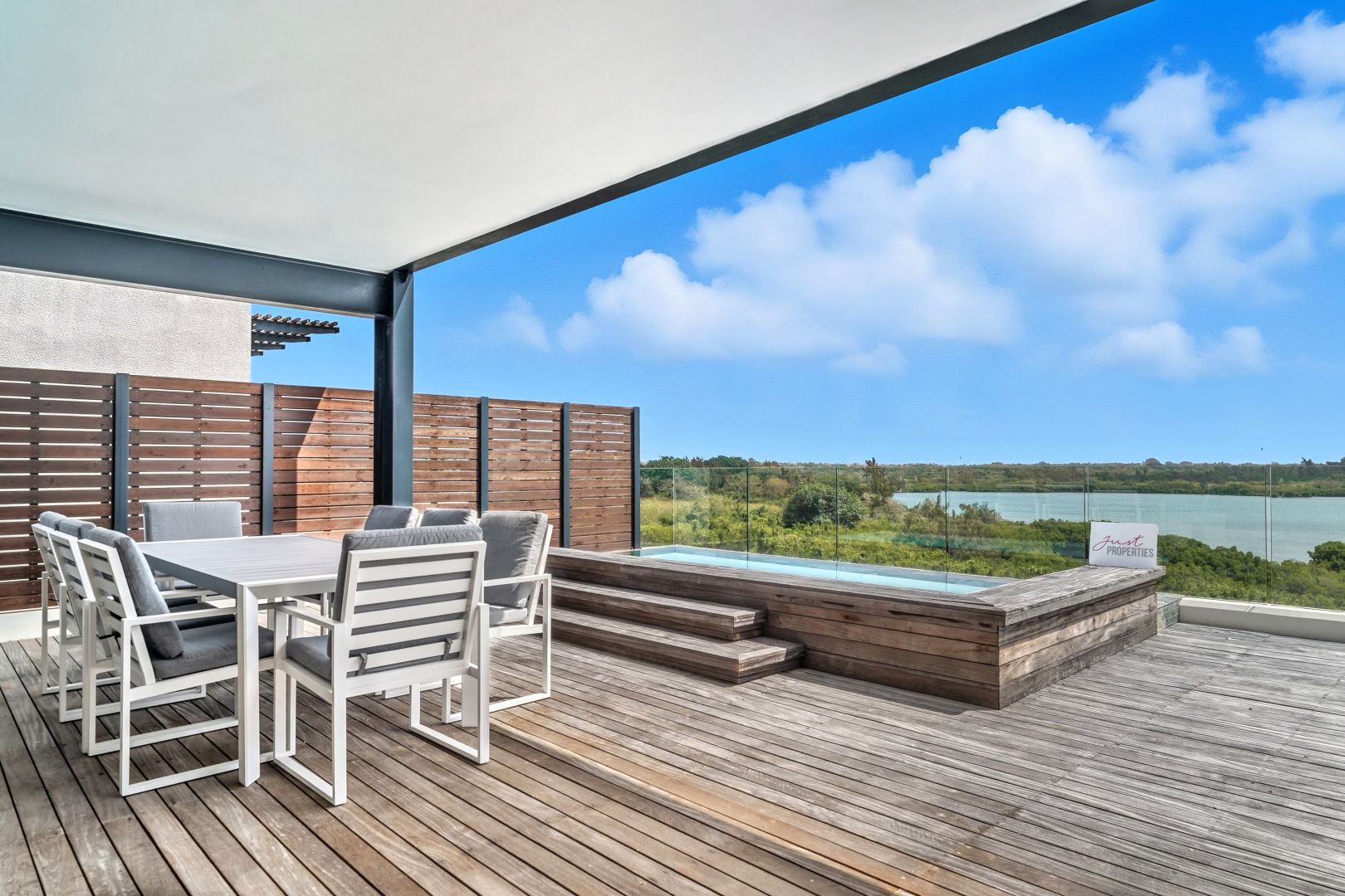 3-BEDROOM PENTHOUSE WITH SEA VIEW FOR RENT IN ST ANTOINE - NORTH – St Antoine