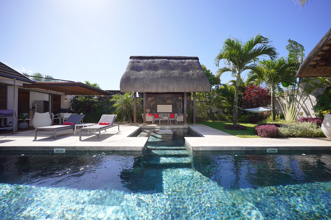 4 BEDROOM SINGLE-STOREY VILLA FOR SALE - GRAND BAIE - NORTH - ACCESSIBLE TO NON-CITIZENS – Grand Baie