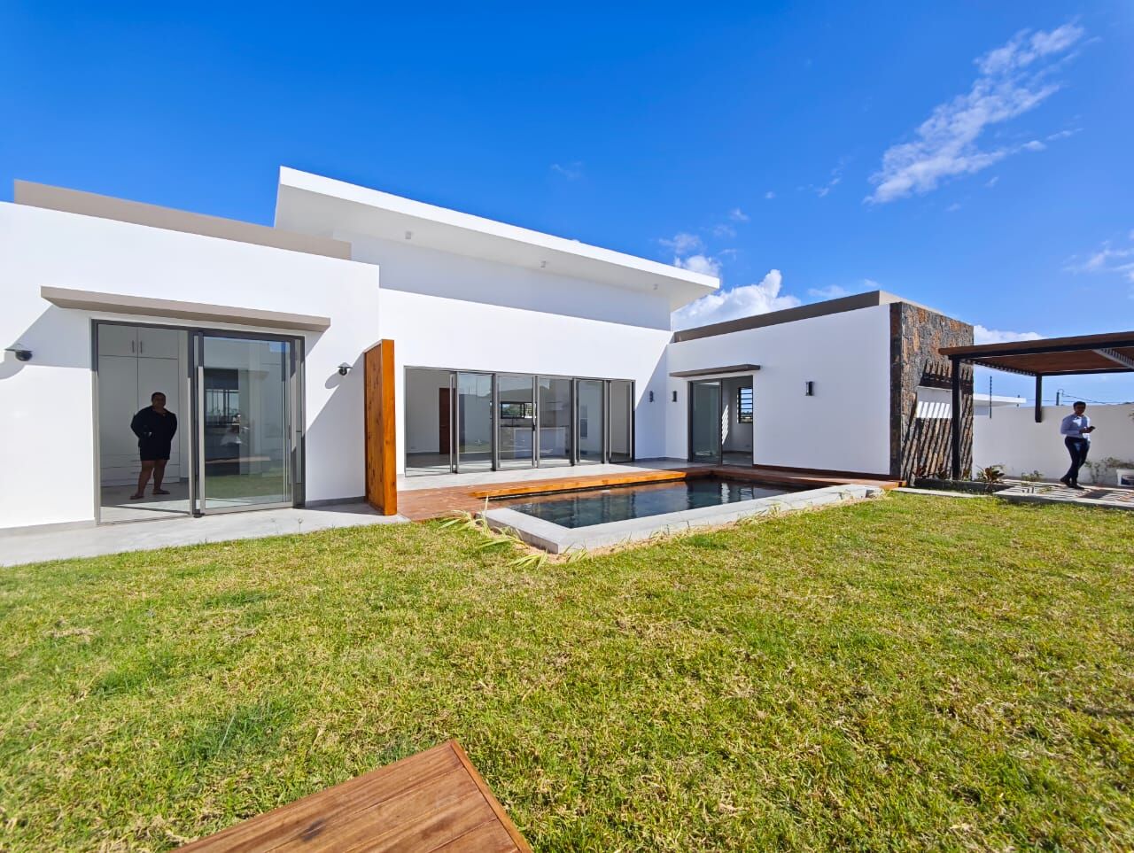 FOR SALE - MODERN SINGLE-STOREY VILLA - SEMI-FURNISHED – MONT MASCAL-NORTH – Mont Mascal