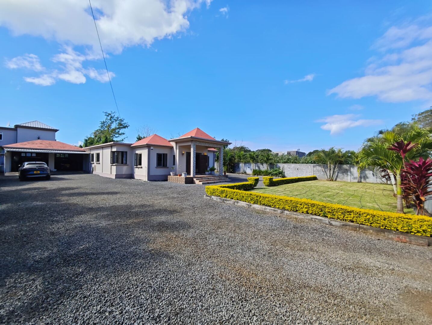 FOR SALE - FURNISHED HOUSE WITH LARGE YARD IN CALODYNE - NORTH – Calodyne