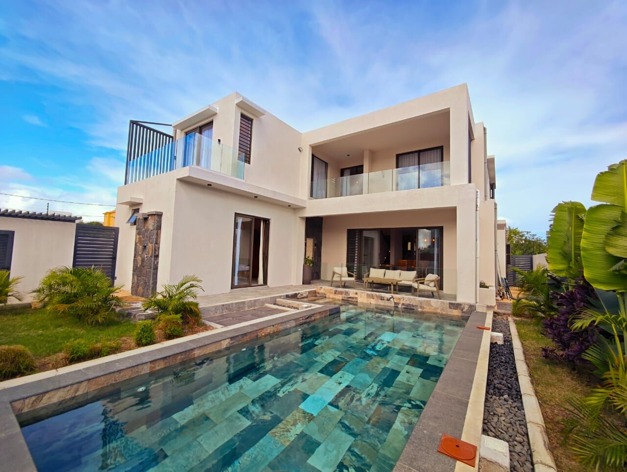 FOR SALE – FURNISHED VILLA WITH POOL IN TROU AUX BICHES - NORTH – Trou aux Biches