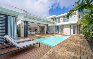 FOR SALE • EXCEPTIONAL 4-SUITE VILLA IN A PDS RESIDENCE IN GRAND BAIE – Grand Baie