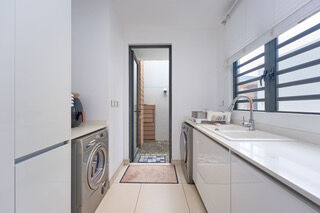 A7V07203