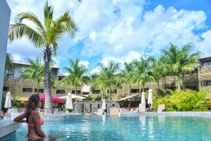 BE COSY  ROOMS AND POOL