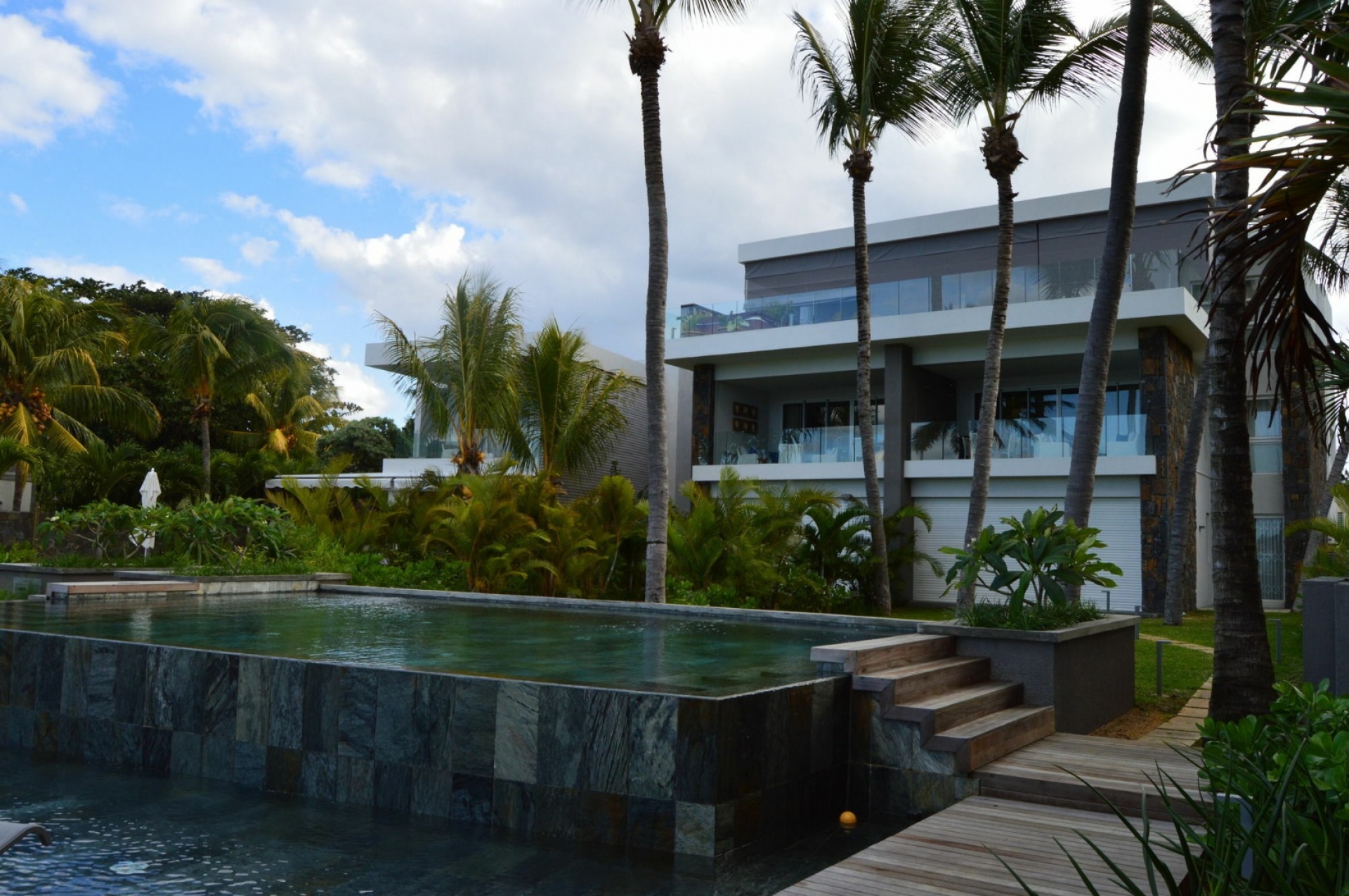Un superbe appartement en bord de mer à Pointe aux Cannoniers