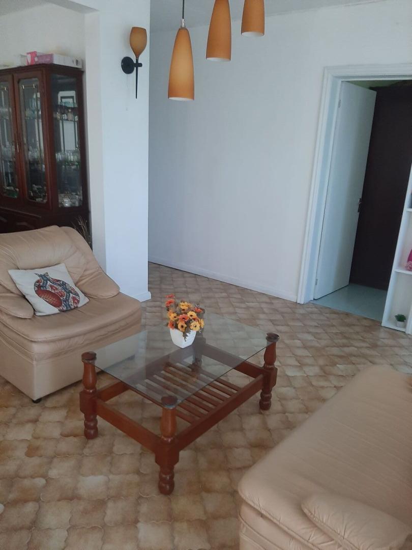 Maison à vendre à Petit Verger Moka avec 4 petits appartements.