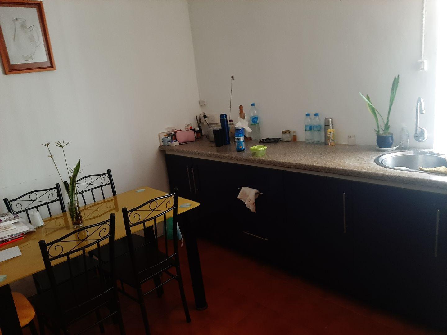 Maison à vendre à Petit Verger Moka avec 4 petits appartements.