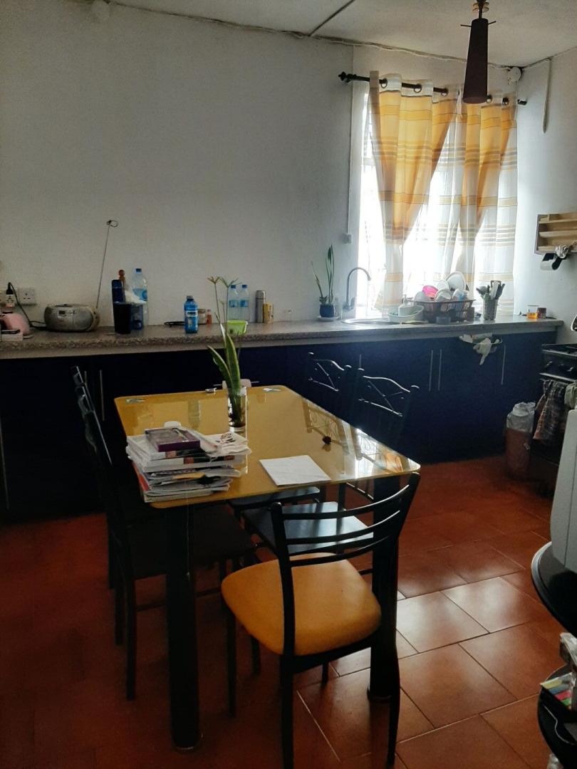 Maison à vendre à Petit Verger Moka avec 4 petits appartements.