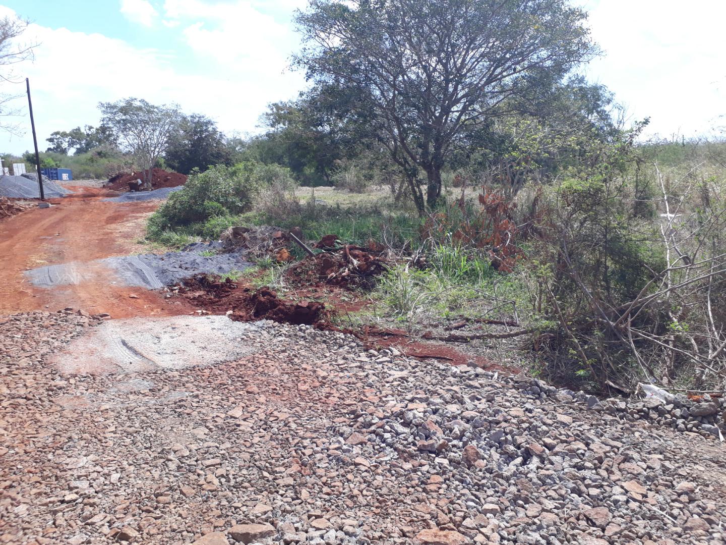 Terrain commercial et industriel a Vendre a Riche Terre sur la Route principale de 6.31 arpents