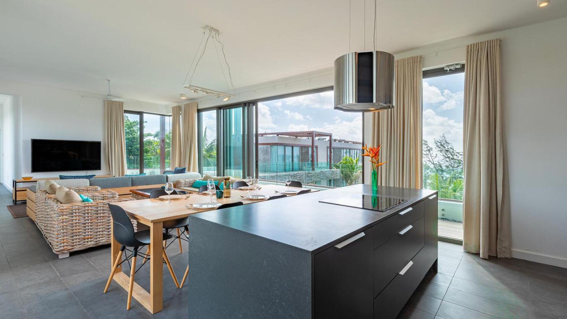 Penthouse en Bord de Mer à Vendre à Palmar | Vie de Luxe avec Accès Direct à une Plage de Sable Blanc
