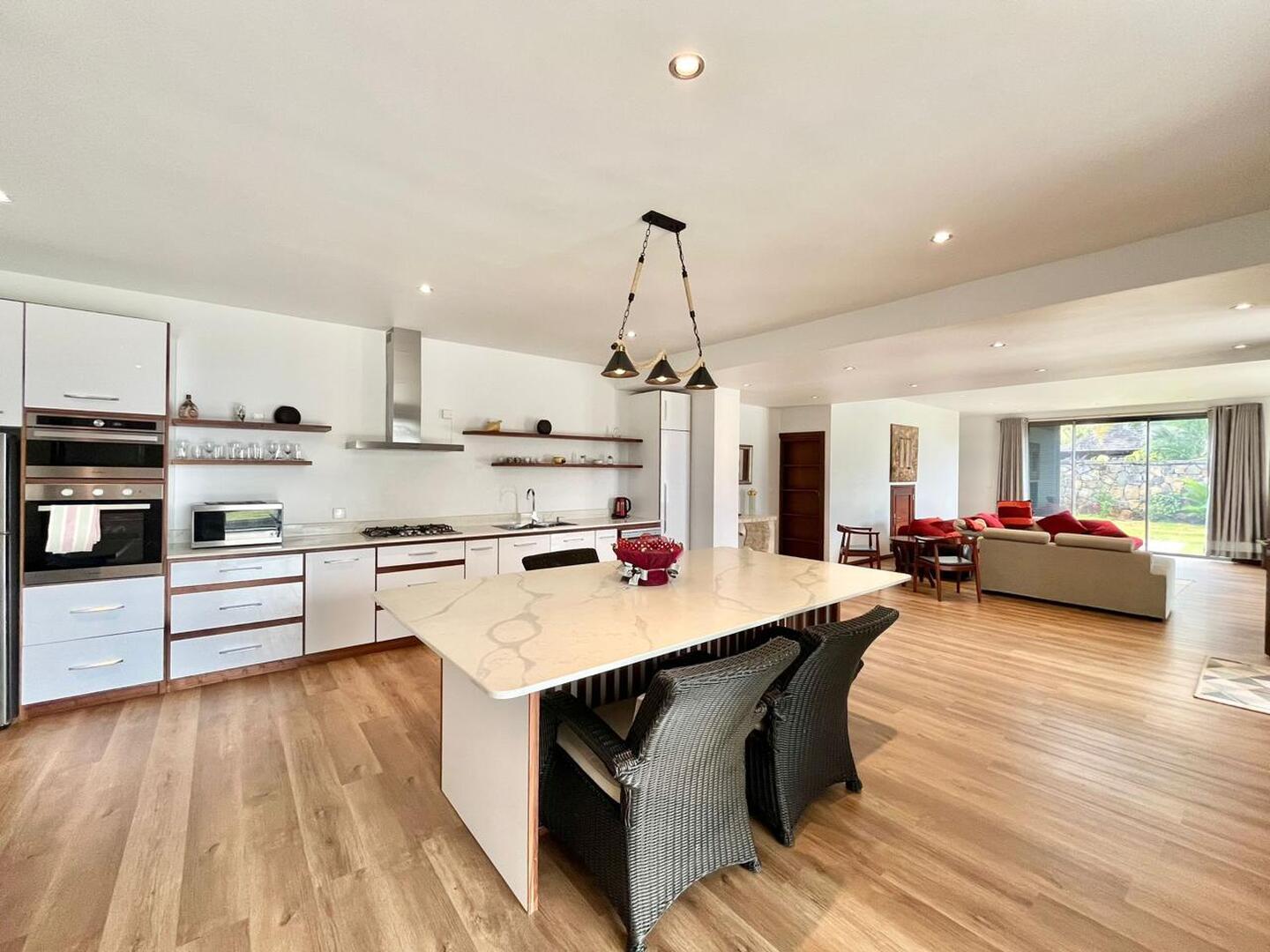 À Vendre – Villa RES Corail à Vieux Grand Port pieds dans l'eau