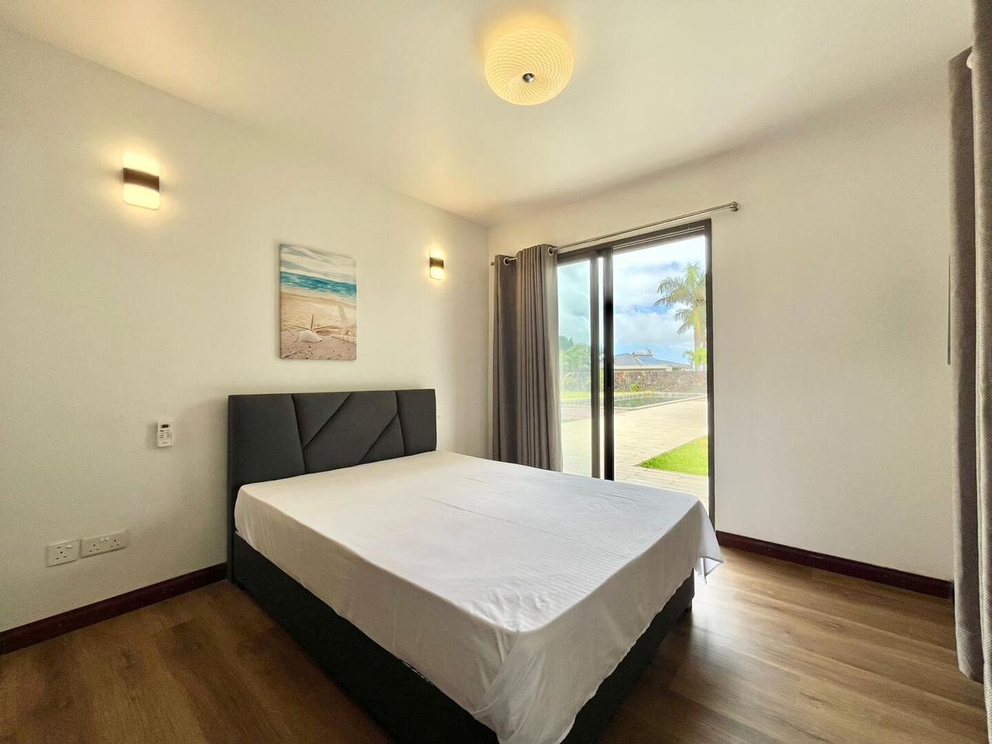À Vendre – Villa RES Corail à Vieux Grand Port pieds dans l'eau