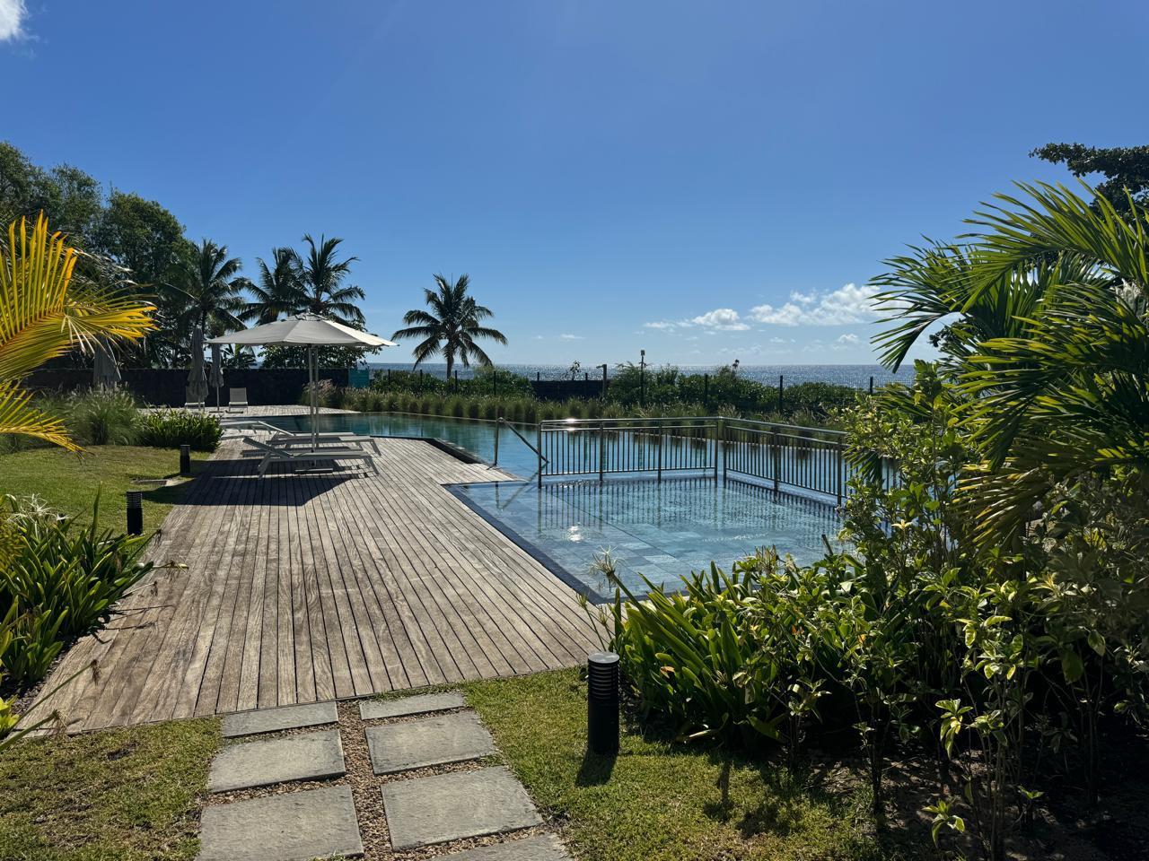 Penthouse en bord de mer à vendre – Pointe aux Piments