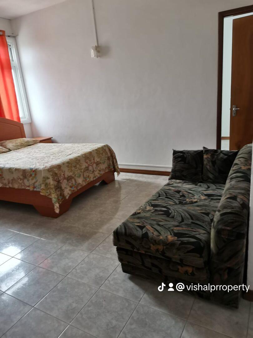 Appartement à vendre à Bois Chéri Road, Moka – 2 chambres avec vue magnifique sur les montagnes