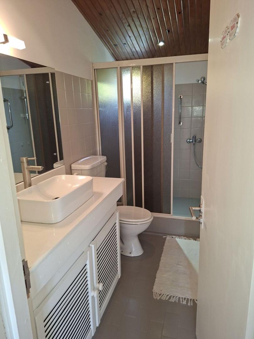 Duplex rénové de 3 chambres à vendre à Pointe aux Canonniers – Emplacement premium au nord de l’île Maurice