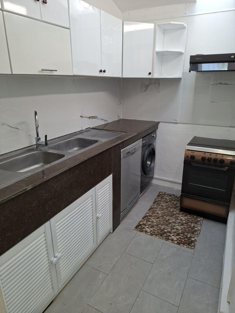Duplex rénové de 3 chambres à vendre à Pointe aux Canonniers – Emplacement premium au nord de l’île Maurice