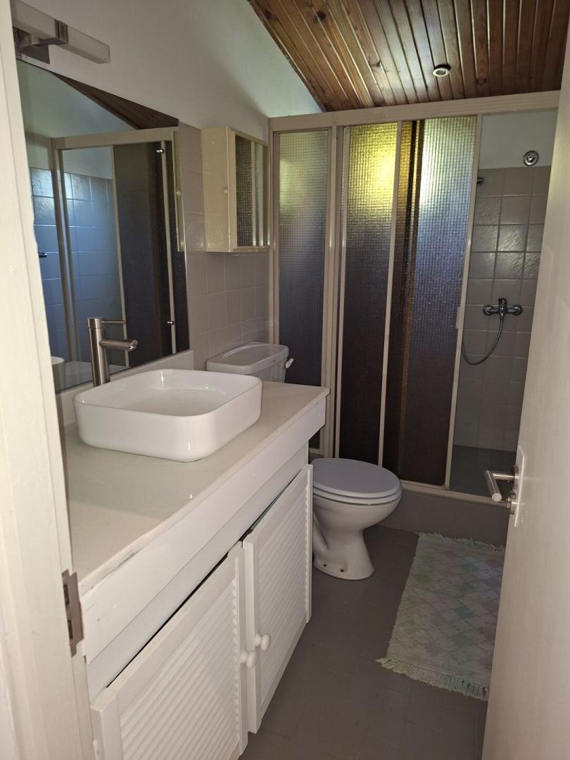 Duplex rénové de 3 chambres à vendre à Pointe aux Canonniers – Emplacement premium au nord de l’île Maurice