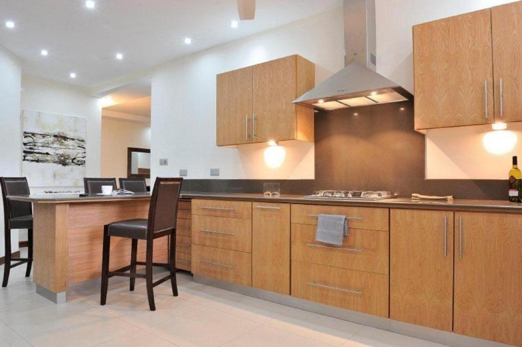 Appartement Pieds dans l’Eau à Vendre – Luxe et Élégance à Rivière Noire, Maurice