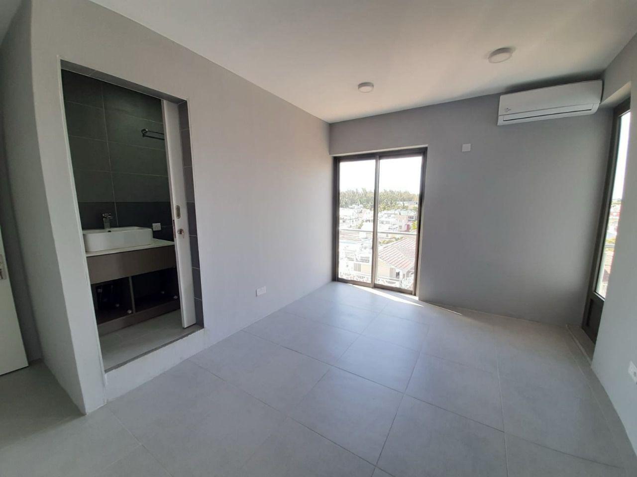 Penthouse de luxe de 3 chambres à vendre à Flic en Flac | Mavis Properties Mauritius
