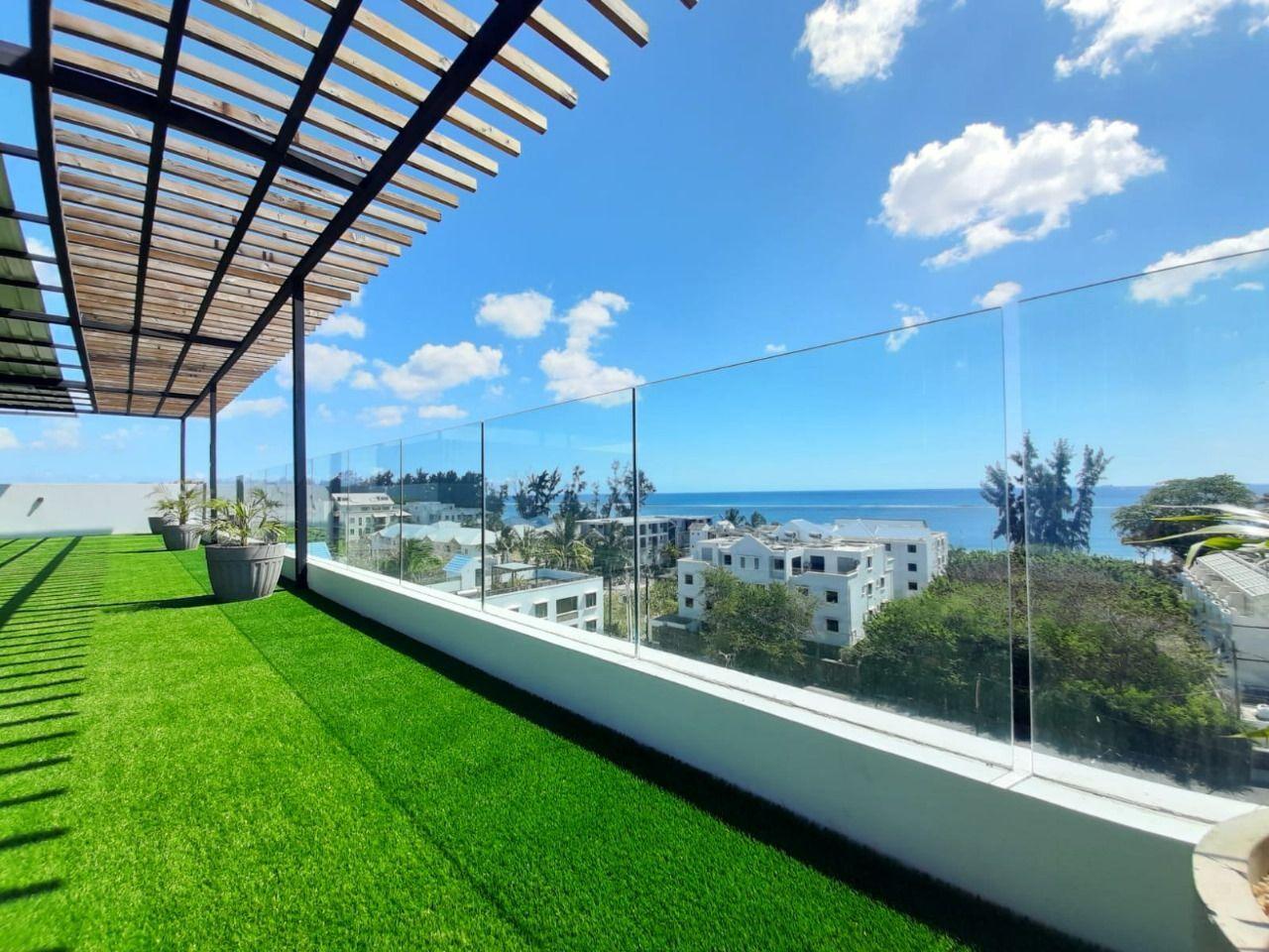 Penthouse de luxe de 3 chambres à vendre à Flic en Flac | Mavis Properties Mauritius