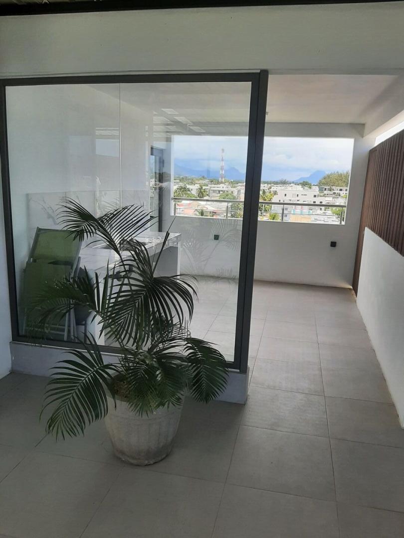Penthouse de luxe de 3 chambres à vendre à Flic en Flac | Mavis Properties Mauritius