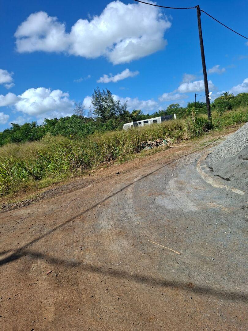 Terrain Résidentiel à Vendre à Balaclava – 7 Perches