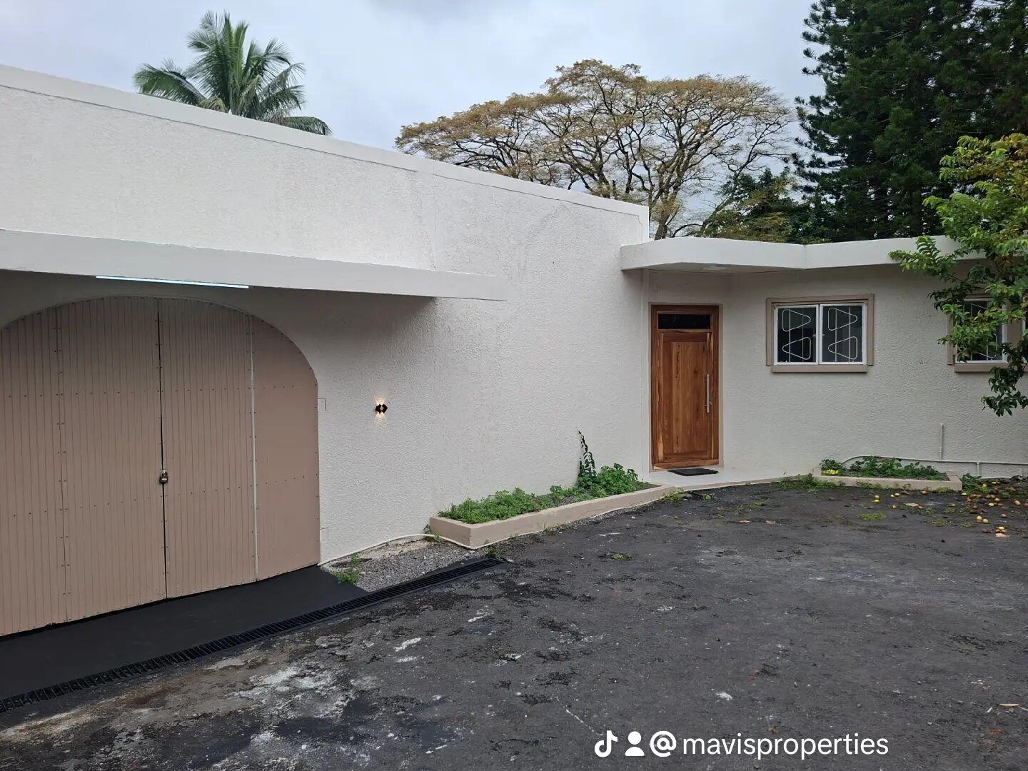 Maison à vendre – 34 perches à Floréal, Maurice | Maison familiale avec studio & appartement indépendant