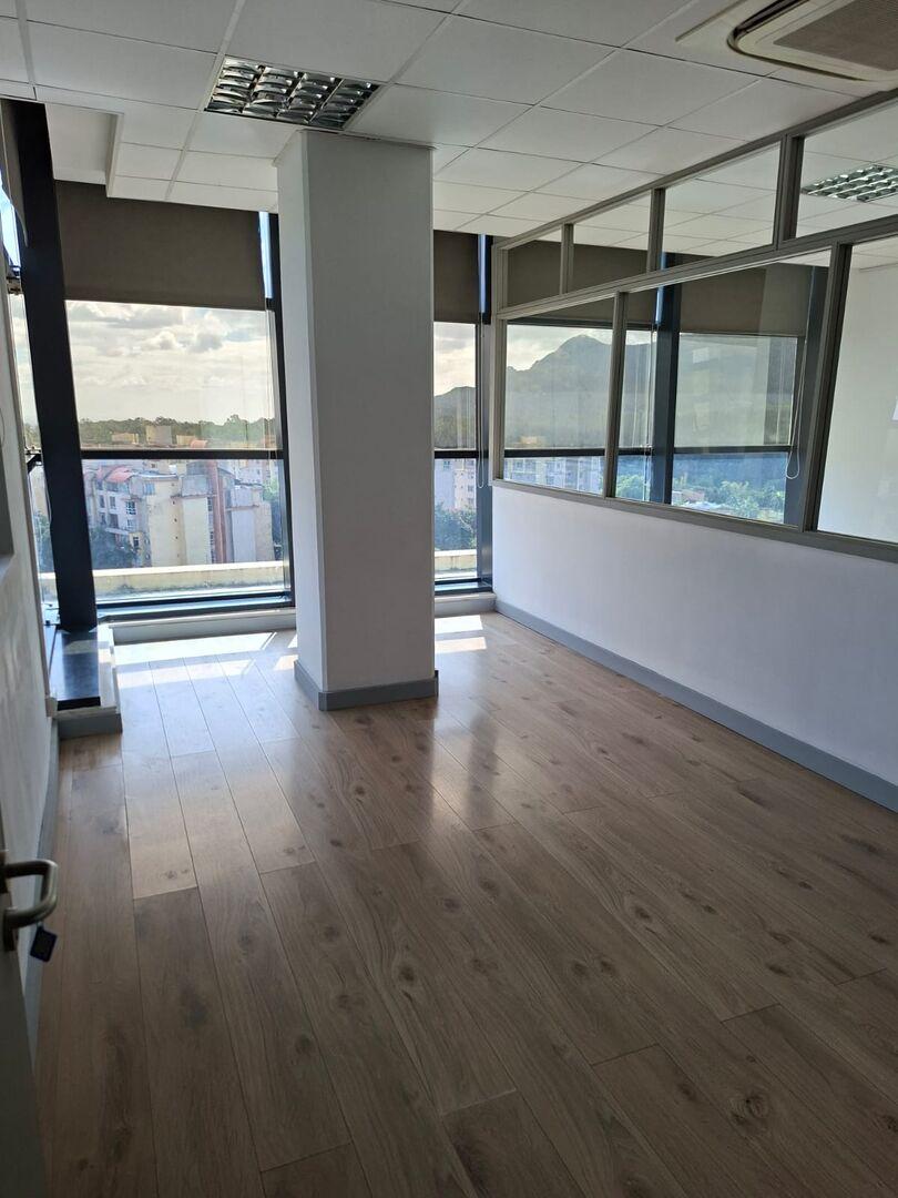 Bureau à Louer à Nexteracom Tower – Espace Professionnel de 148 m²