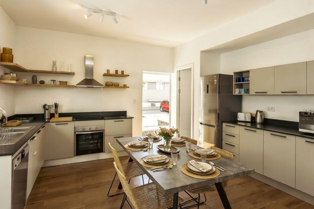 Duplex RES de Luxe de 3 Chambres à Vendre à West 17, Black River – Accessible aux Acquéreurs Étrangers