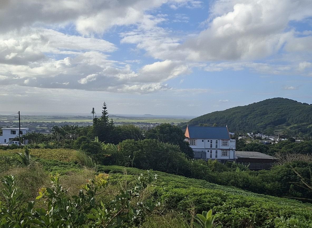 Terrain Premium avec Vue Mer à Vendre à Les Mariannes, Île Maurice – 1,22 Arpent avec Accès Direct à la Route Principale