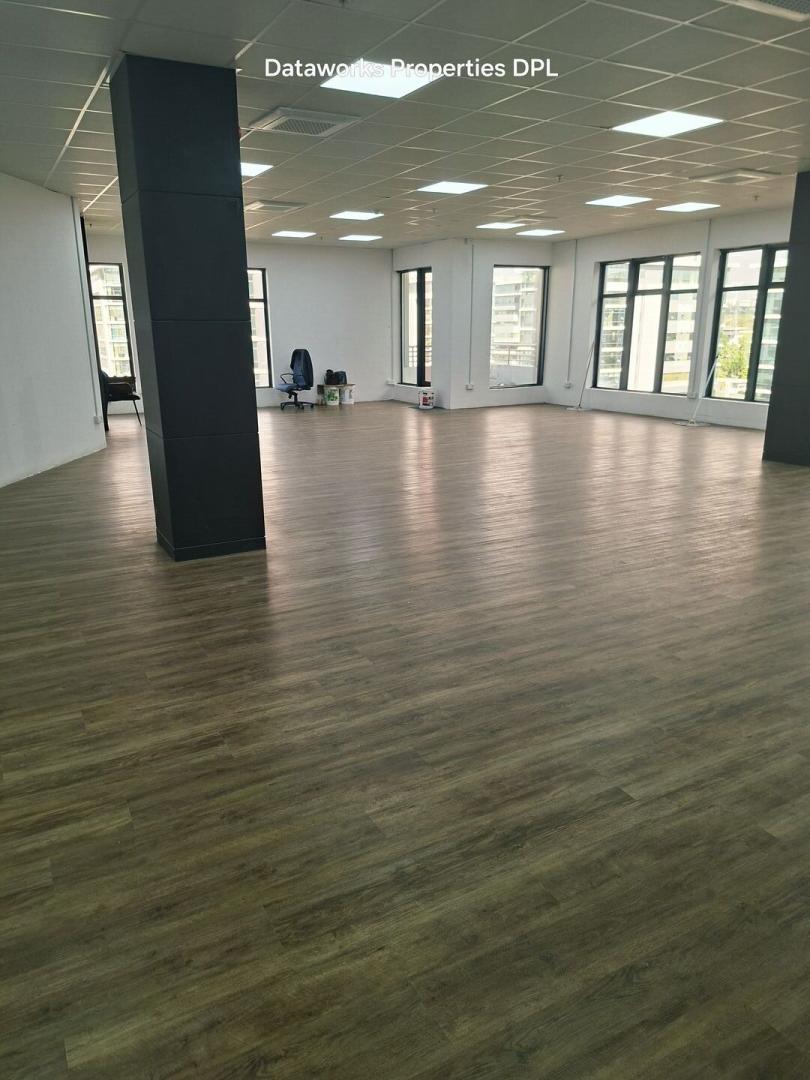 Bureau Moderne à Louer à Cybercity, Ébène – 170 m² avec 2 Places de Parking