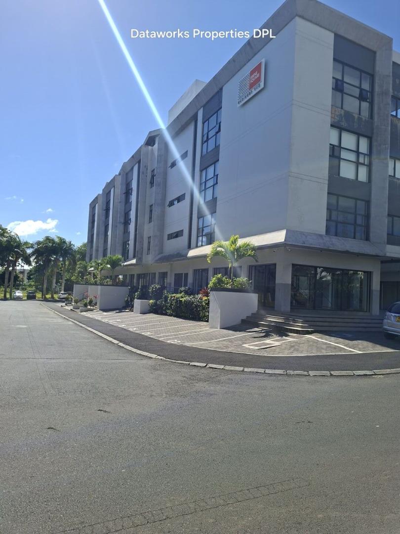 Bureau premium de 102 m² à vendre à Cybercity, Ébène