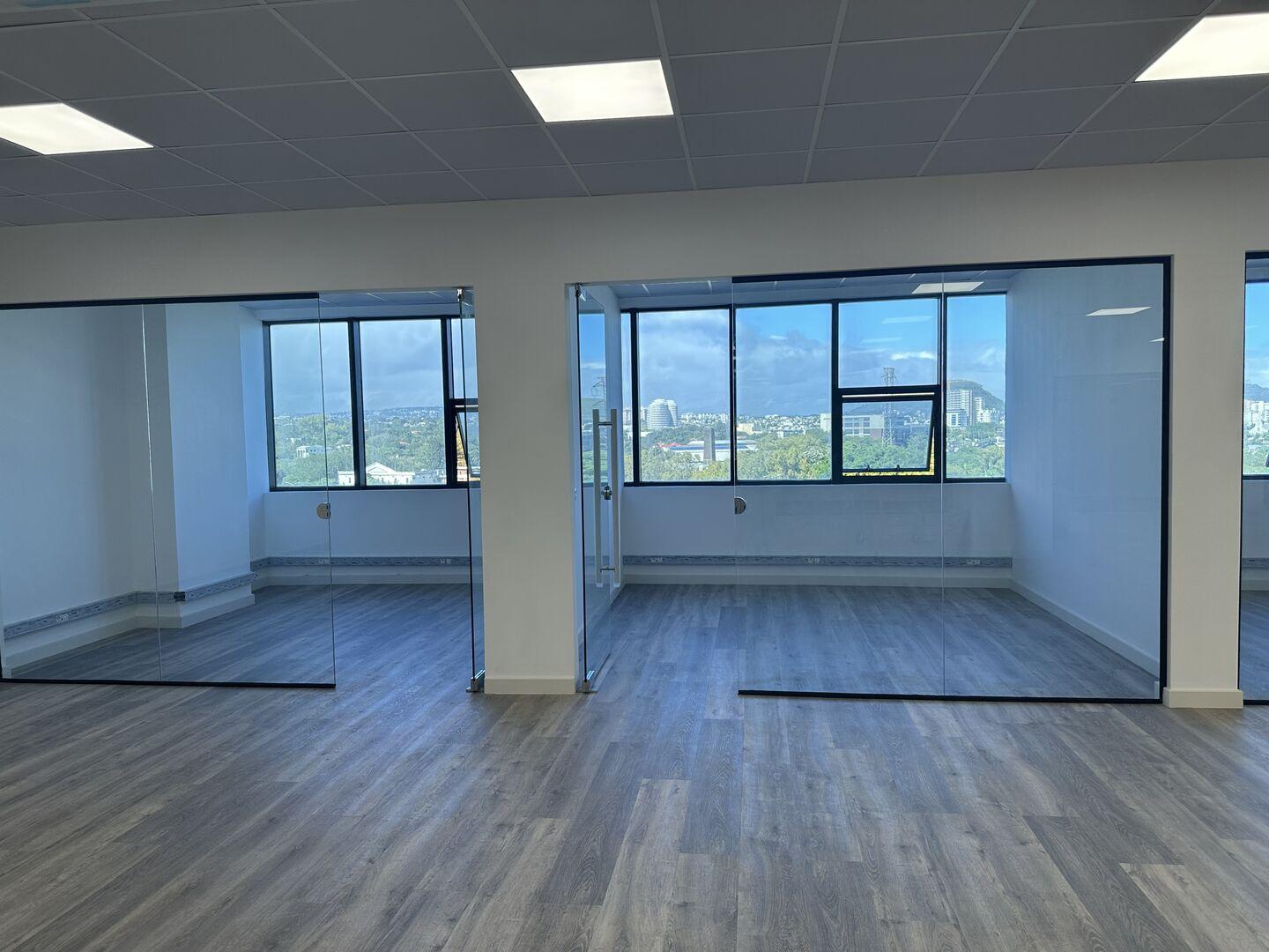 Bureau à louer à Cybercity Ébène | Bureau entièrement équipé de 265 m² | Île Maurice