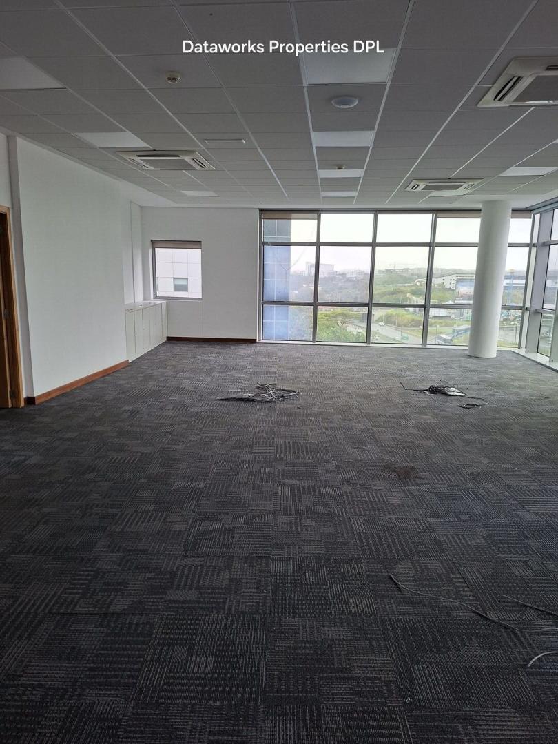 Bureau Premium à Louer à Cybercity, Ébène – 350 m² de Bureaux Entièrement Aménagés