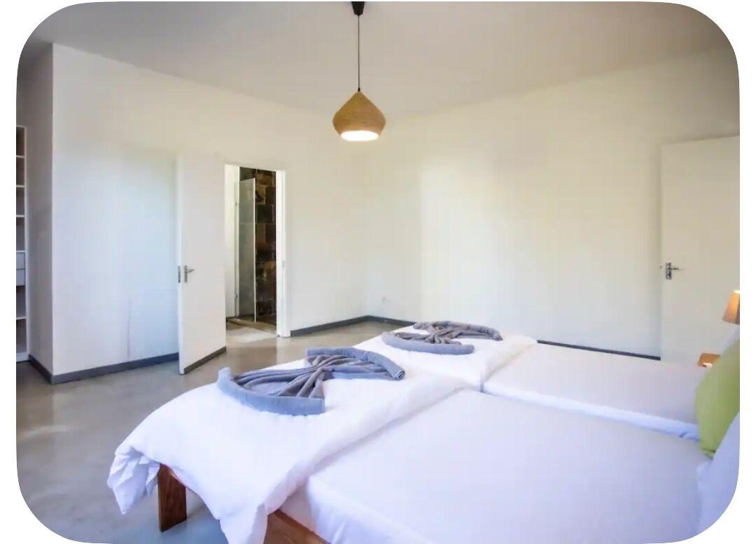 Villa 3 Chambres avec Piscine à Vendre à Grand Baie l’Île Maurice – Terrain d’environ 1 000 m²