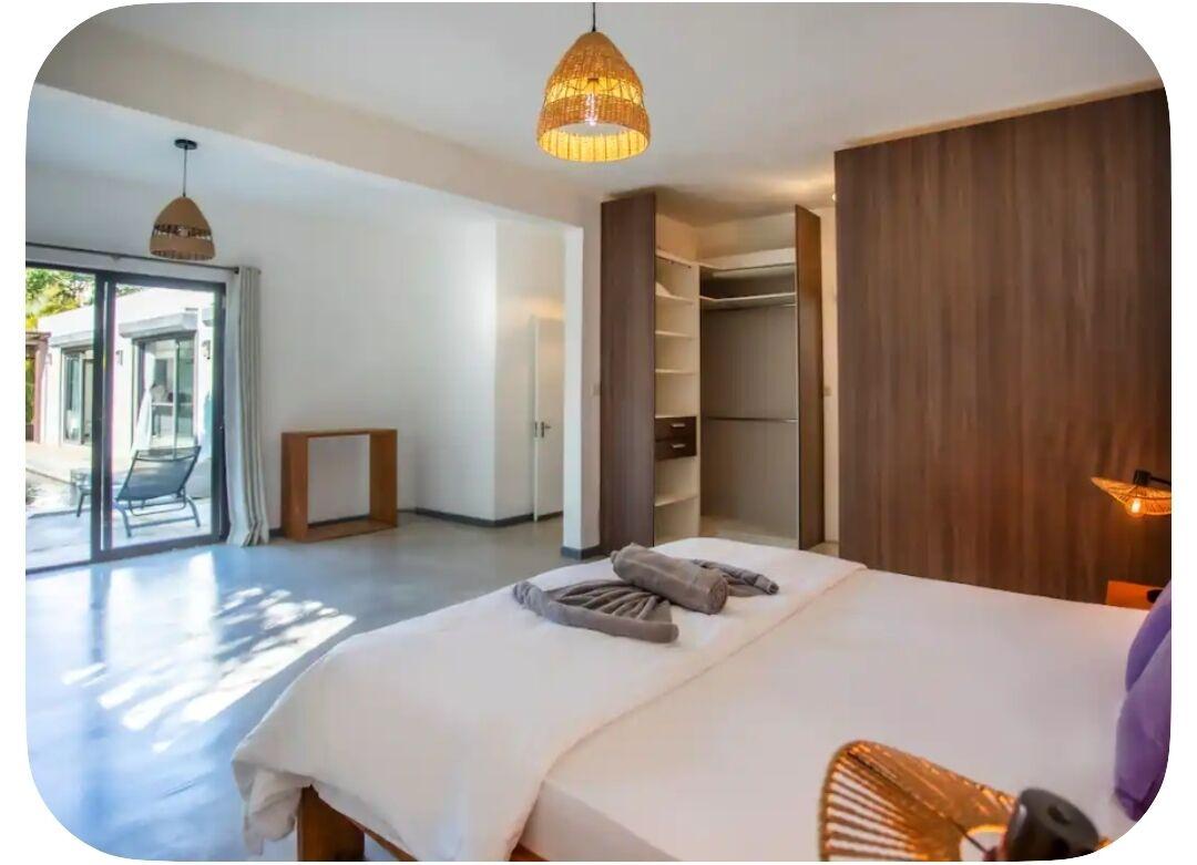 Villa 3 Chambres avec Piscine à Vendre à Grand Baie l’Île Maurice – Terrain d’environ 1 000 m²