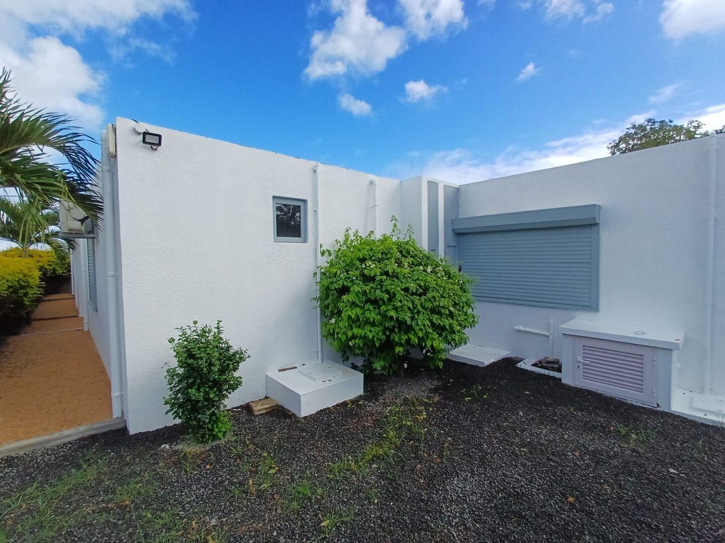 Villa 3 Chambres avec Piscine à Vendre à Grand Baie l’Île Maurice – Terrain d’environ 1 000 m²