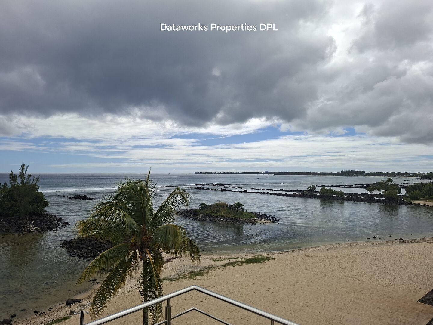 APPARTEMENT EN BORD DE MER À VENDRE — 3 CHAMBRES AVEC SALLE DE BAIN PRIVATIVE, VUE PANORAMIQUE SUR L'OCÉAN | ACCESSIBLE AUX ÉTRANGERS
