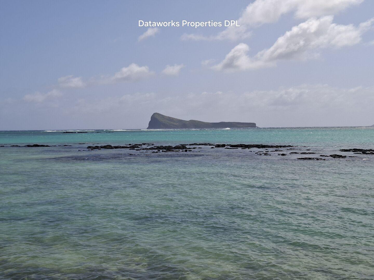 Penthouse en Bord de Mer à Vendre à Cap Malheureux, Île Maurice – Accessible aux Étrangers