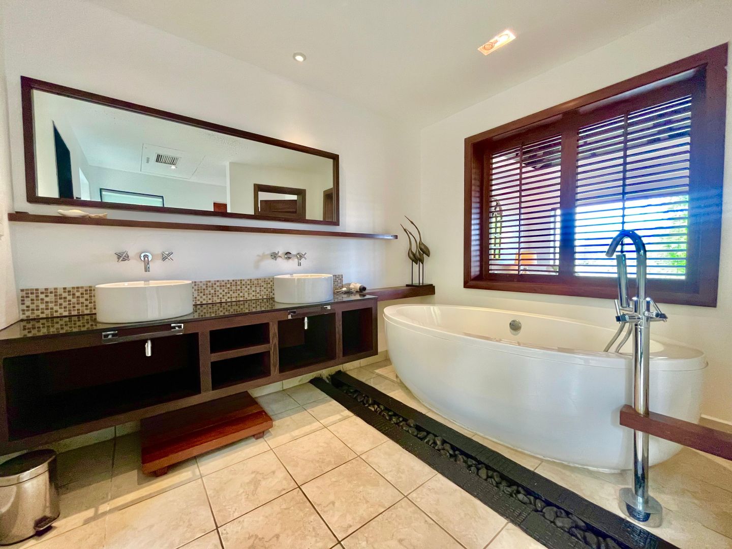7 Bedroom Other's Image 16