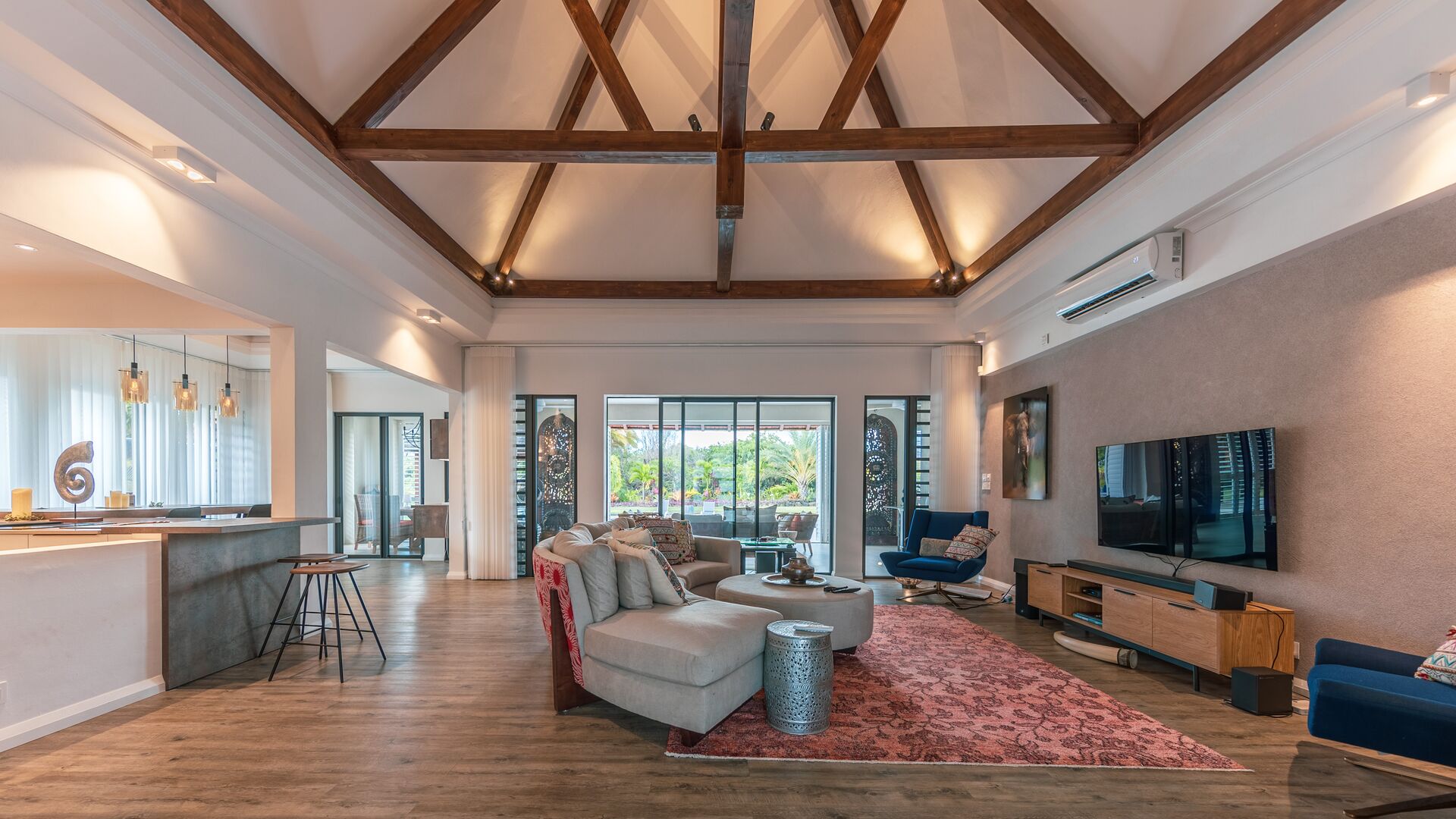 4 Bedroom Other's Image 7