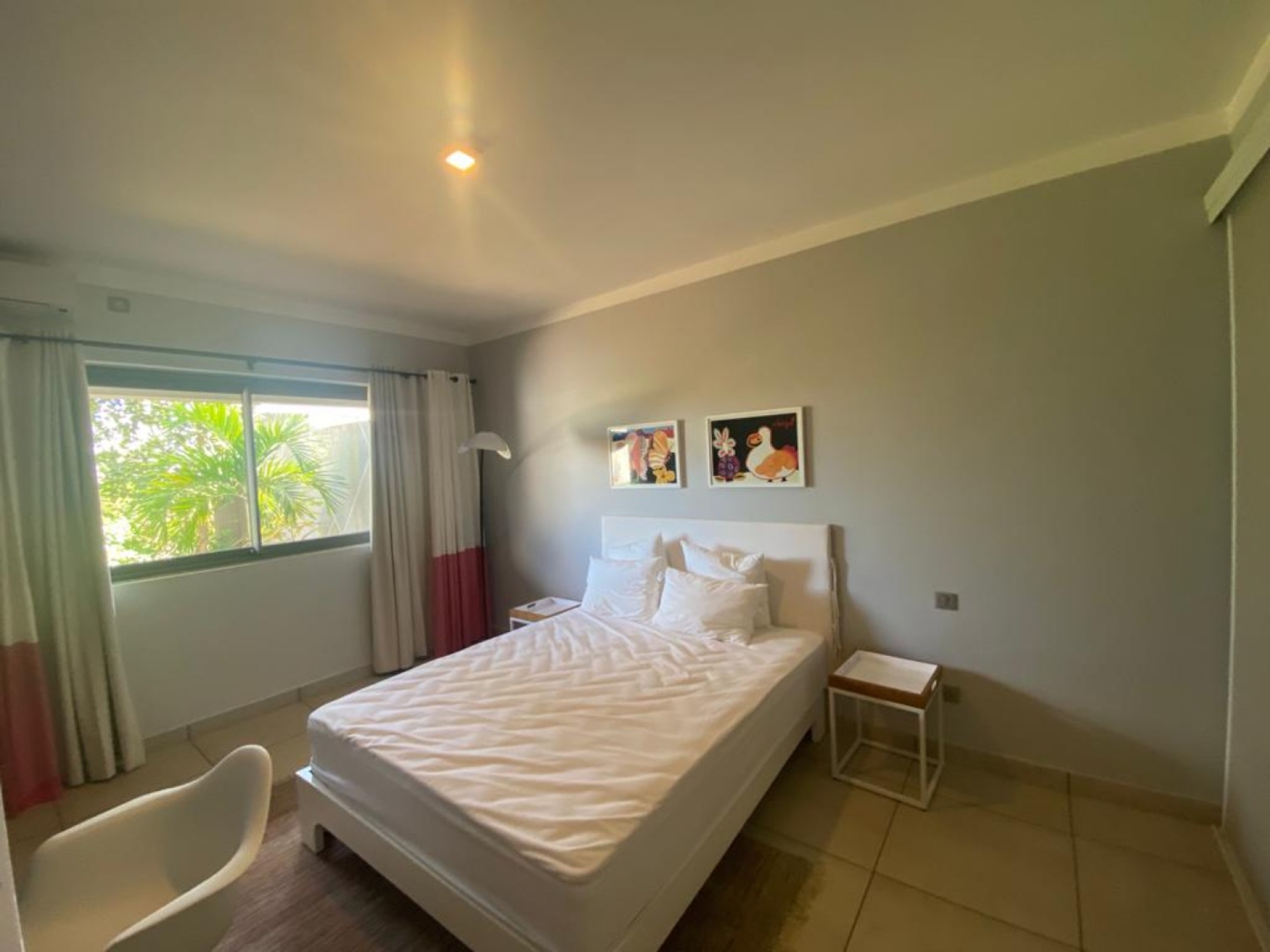 4 Bedroom Other's Image 4
