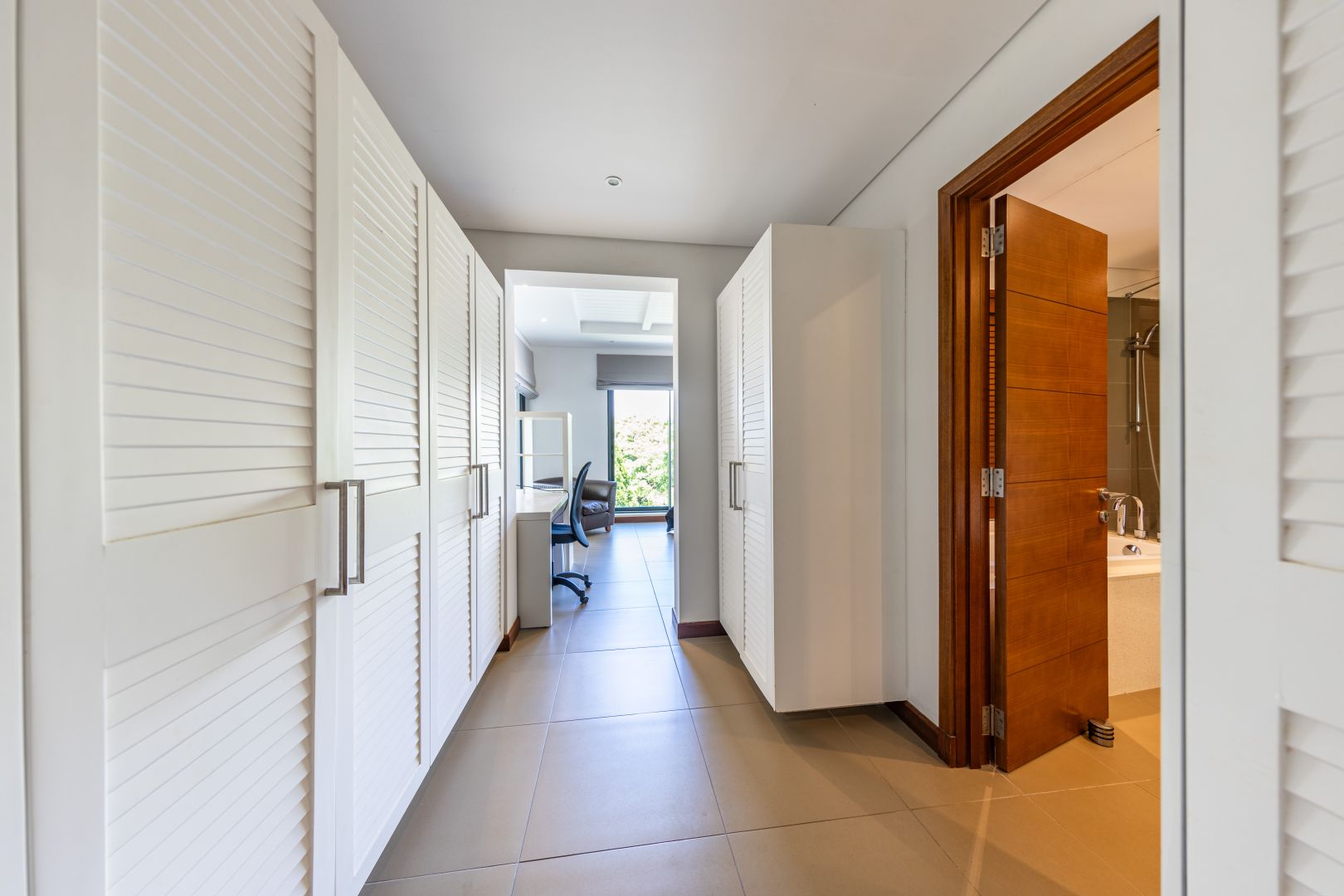 4 Bedroom Other's Image 9
