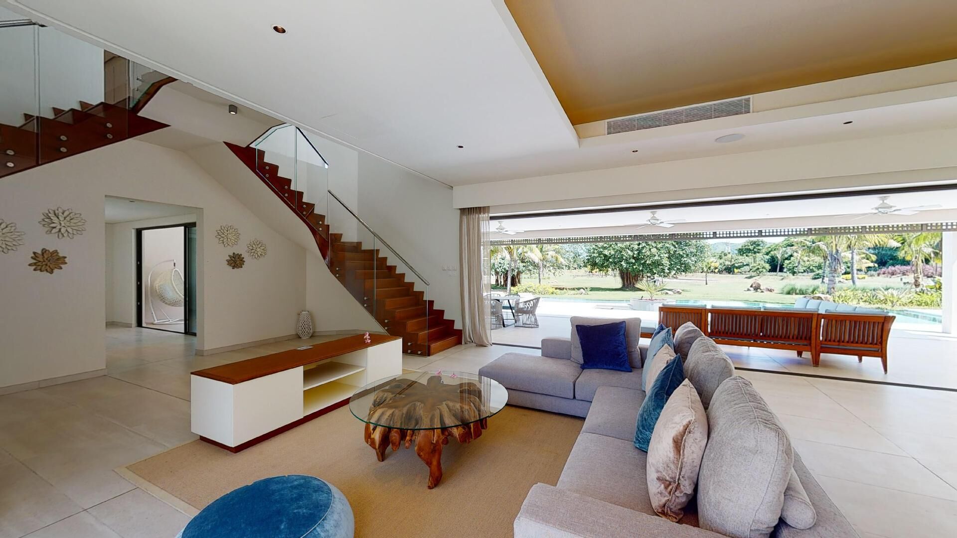 4 Bedroom Other's Image 3