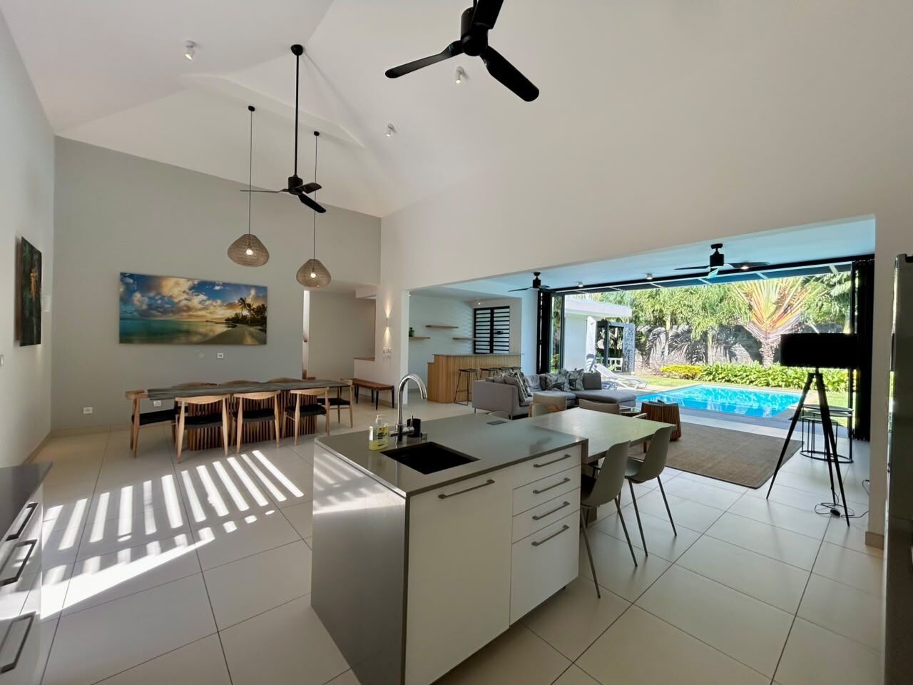 4 Bedroom Other's Image 14