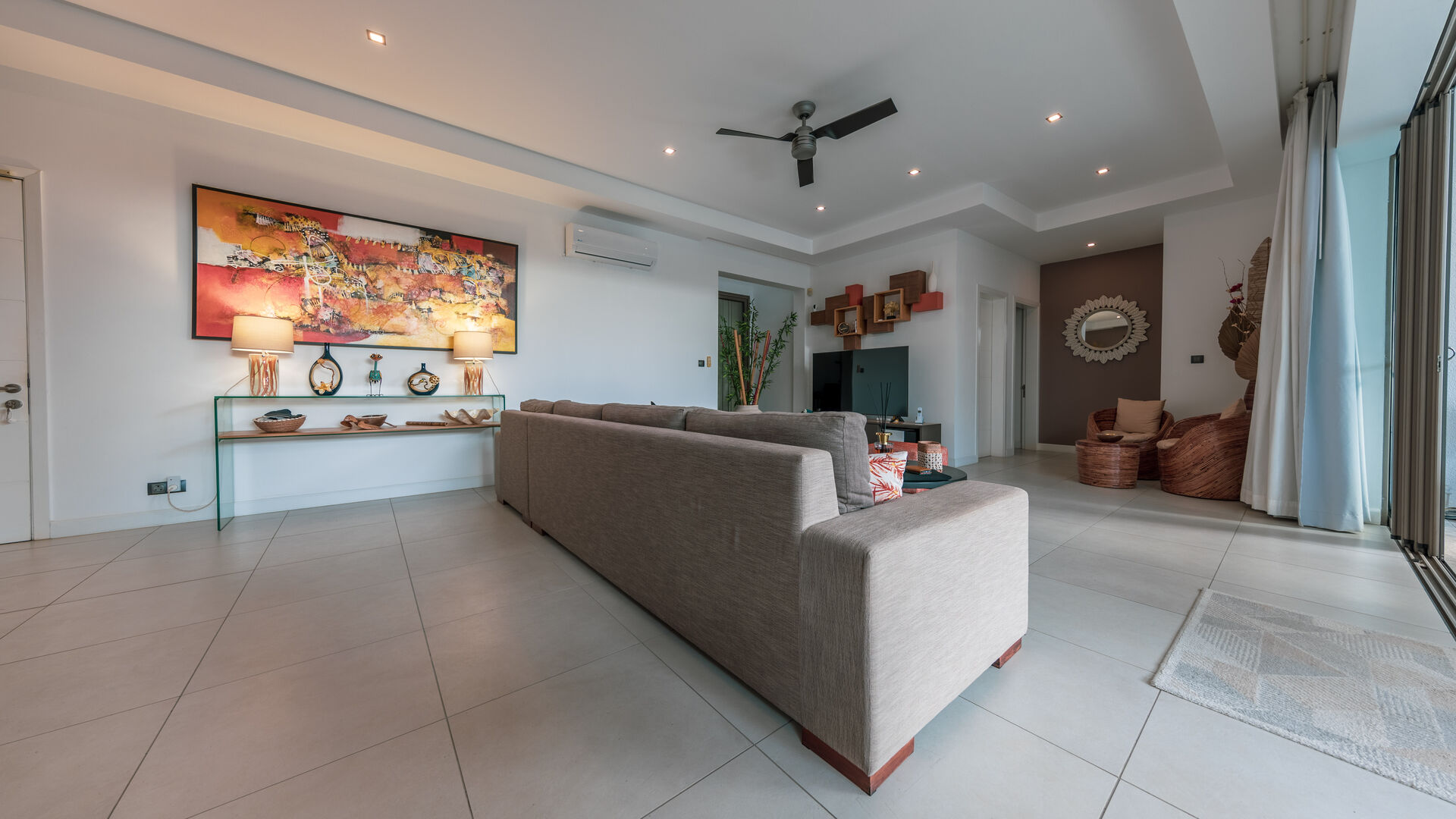 4 Bedroom Other's Image 5