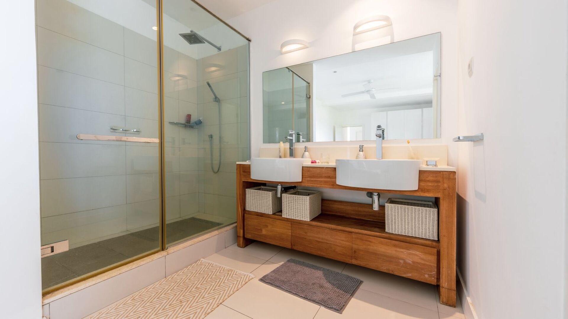 3 Bedroom Other's Image 9